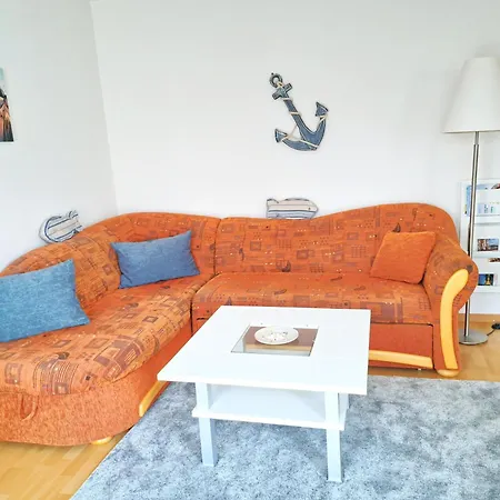 Sonnige Mit Balkon Im Zentrum Апартаменты *